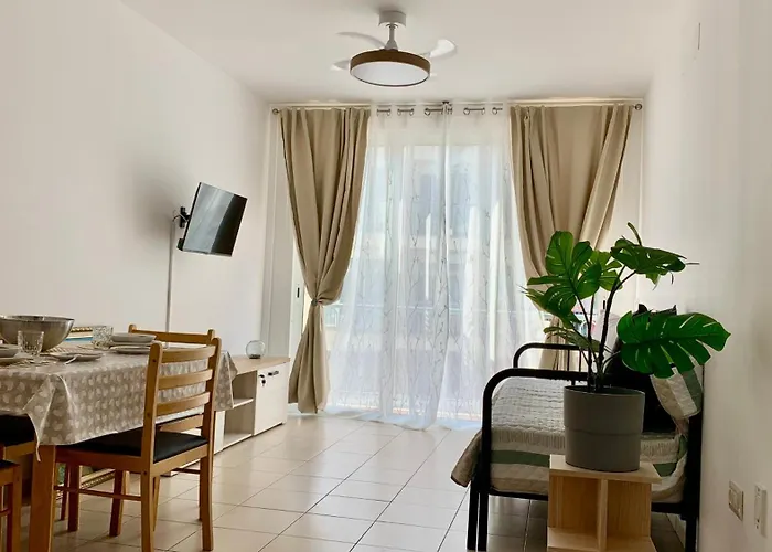 La Arena Puerto Santiago 圣地亚哥港