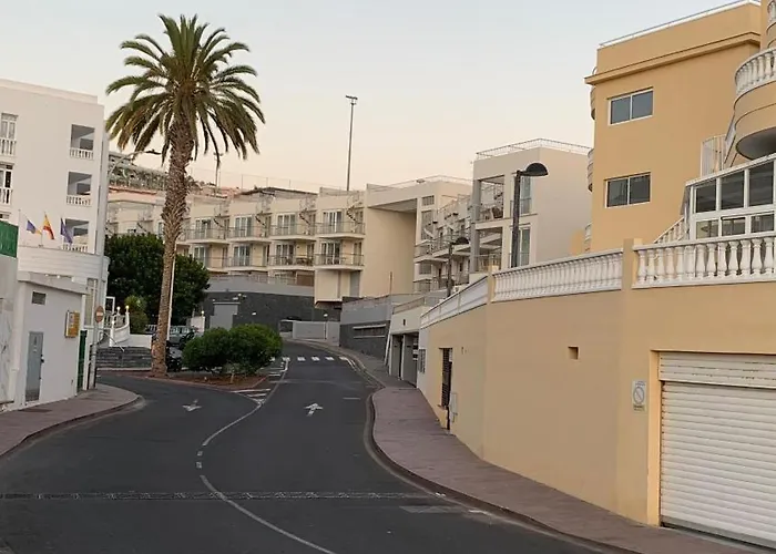 La Arena Puerto Santiago *