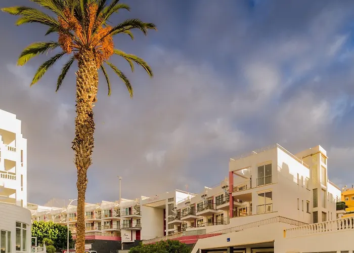 La Arena Puerto Santiago 公寓 *